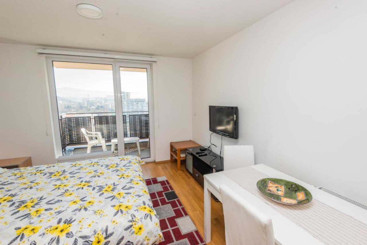 Hafsa Apartments Sarajevo City View Luaran gambar
